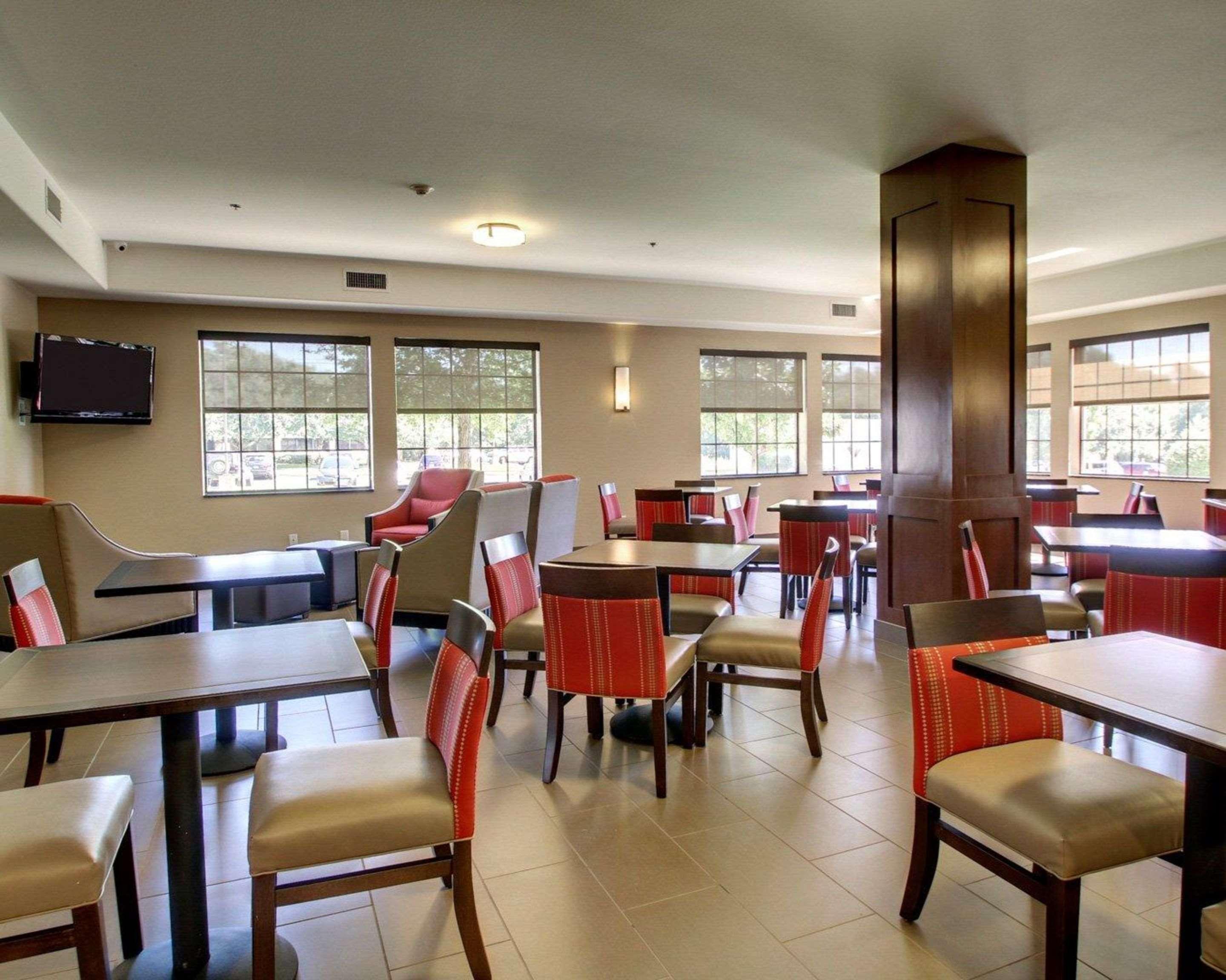 Comfort Suites Tyler South Buitenkant foto