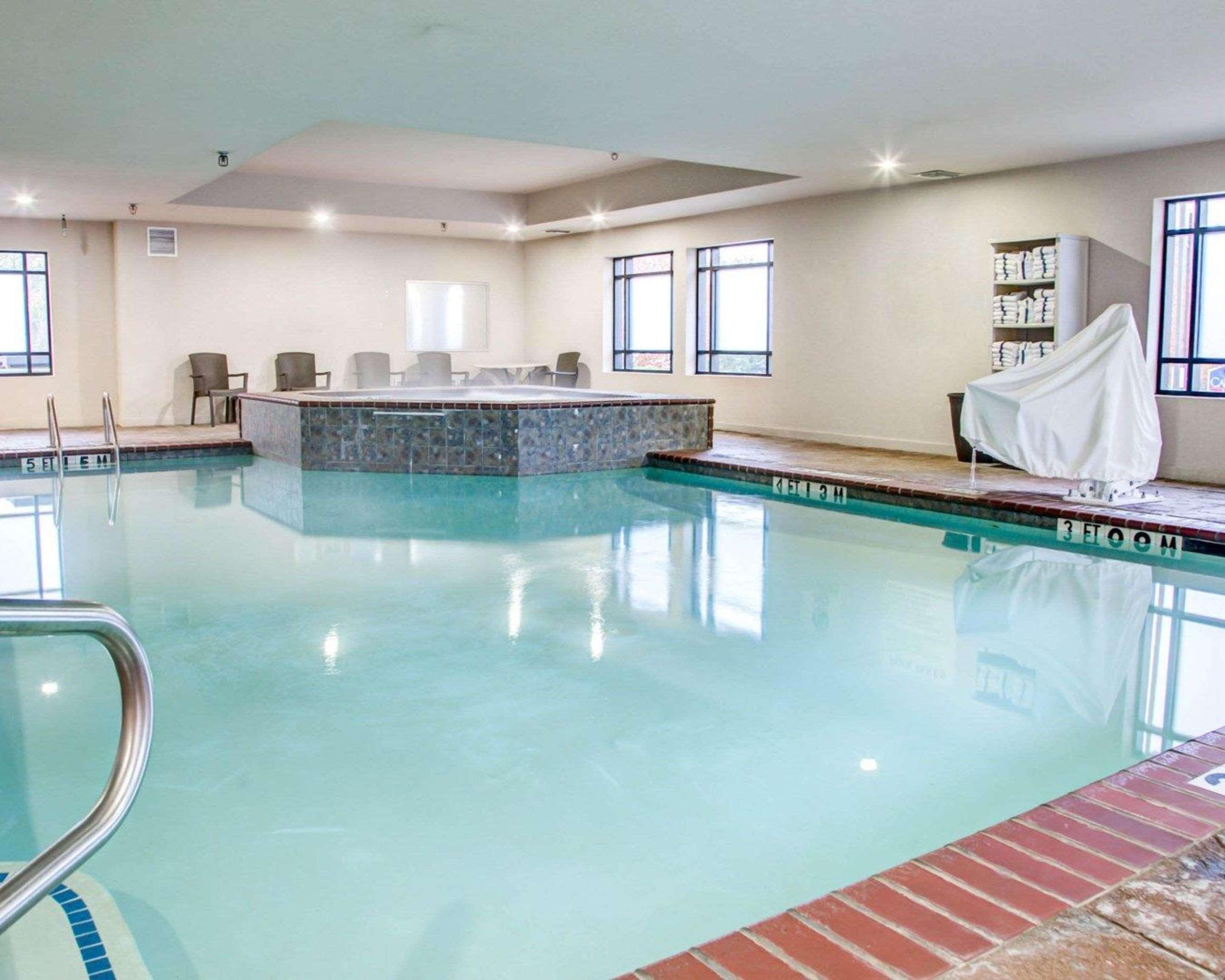 Comfort Suites Tyler South Buitenkant foto