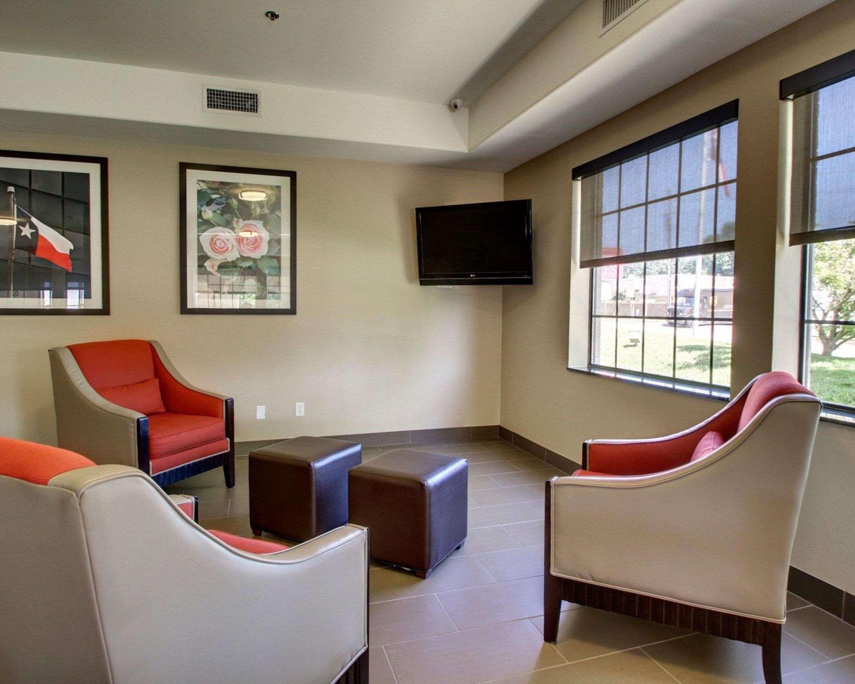Comfort Suites Tyler South Buitenkant foto