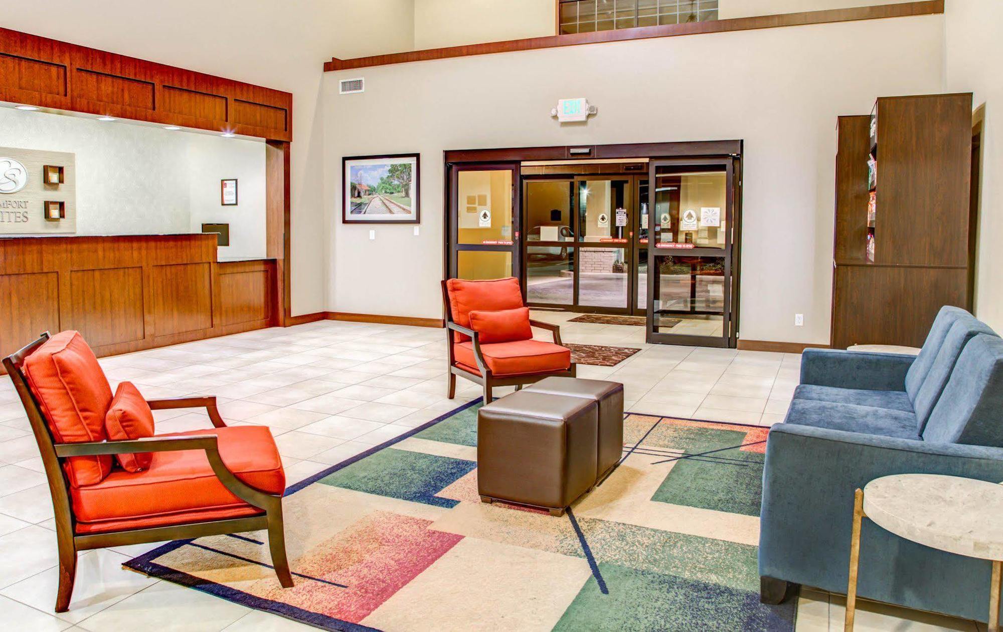 Comfort Suites Tyler South Buitenkant foto